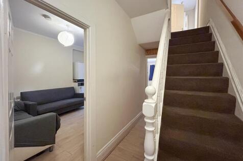 1765990848_5_b1efb6e6-2b2a-40ef-9d1a-74866042c1db_