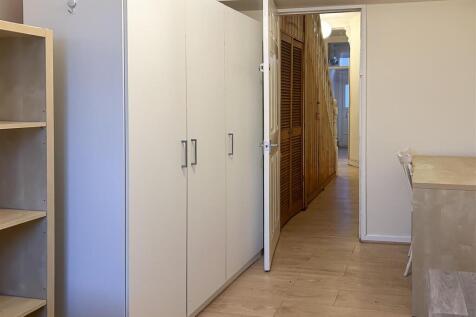 1765991163_6_10feaf04-5777-4244-b9e0-02b72eb813b4_