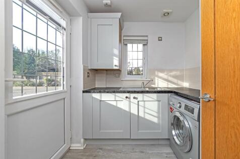 3ElderberryClose-43.jpg