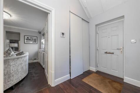 30NewlynClose-10.jpg