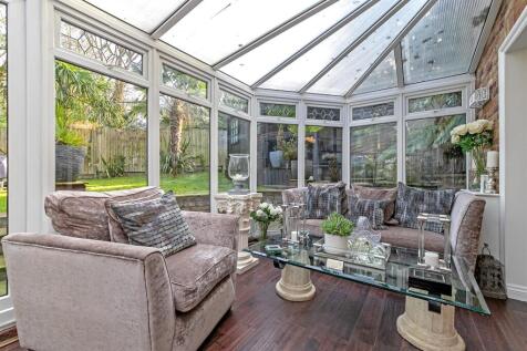 30NewlynClose-18.jpg