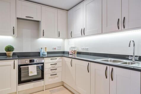 Show Apartment Kitchen.jpg