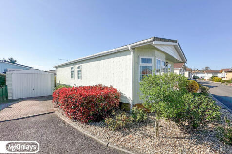 2 Bedroom Park Home for Sale