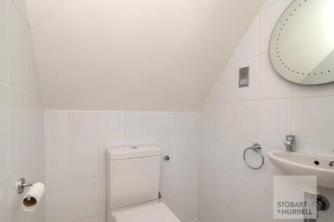 Annexe Cloakroom