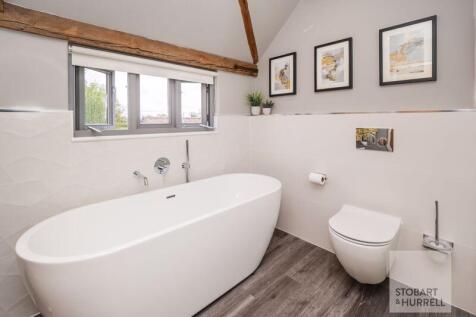 Bathroom 1 En-Suite