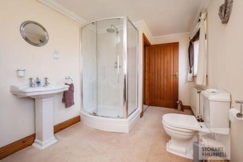 Bath &amp; Shower Room