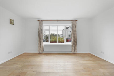 Reception Room (3...
