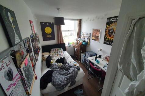 First Floor Front Ri