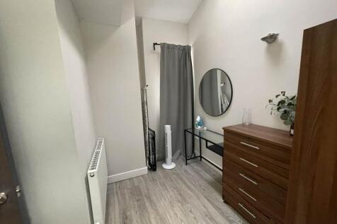 Bedroom Reverse