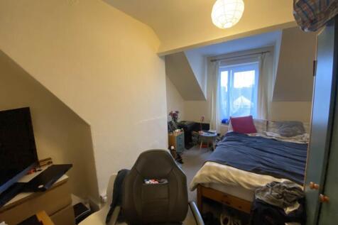 Bedroom 6 - Attic Re