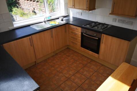 Kitchen Reverse Angl