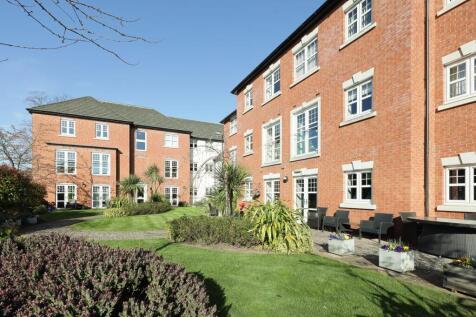 21 Dugdale Court gardens.jpg