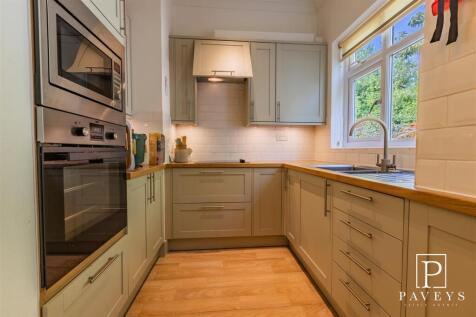 KITCHEN BREAKFAST ROOM