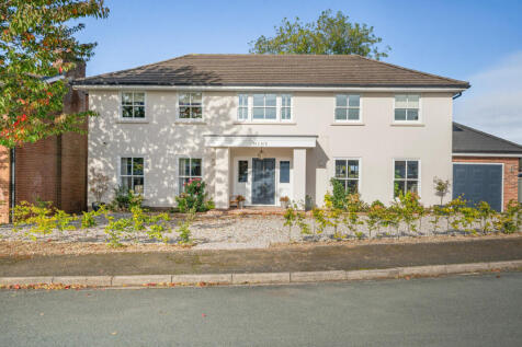 Fir Tree Close Coppenhall Stafford, Staffordshire, ST18 9BZ