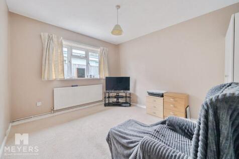 Bedroom / Snug