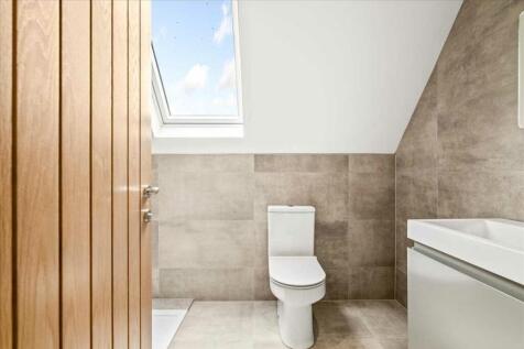 Bedroom 2 En-suite