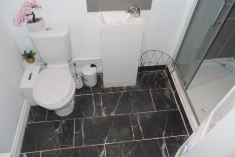 DOWNSTAIRS SHOWER RM