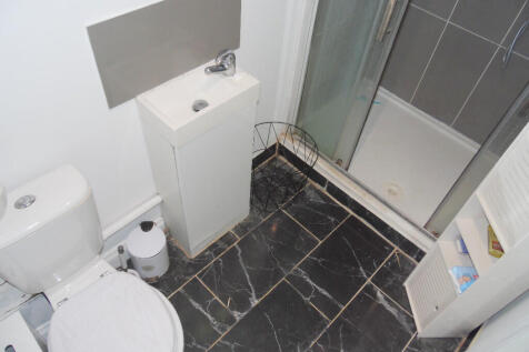 DOWNSTAIRS SHOWER RM