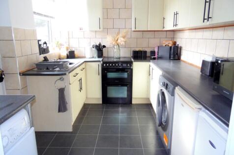 KITCHEN/BREAKFAST RM