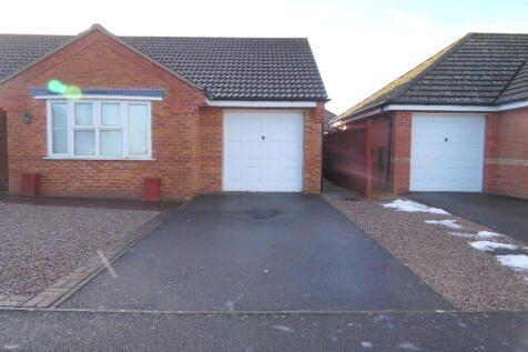 GARAGE &amp; DRIVEWAY