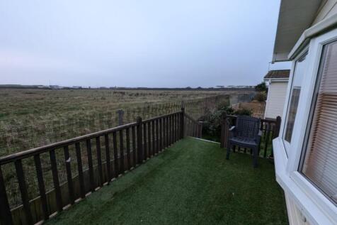 Rear Decking Area
