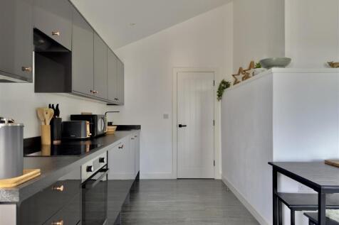 ANNEXE KITCHEN.jpeg