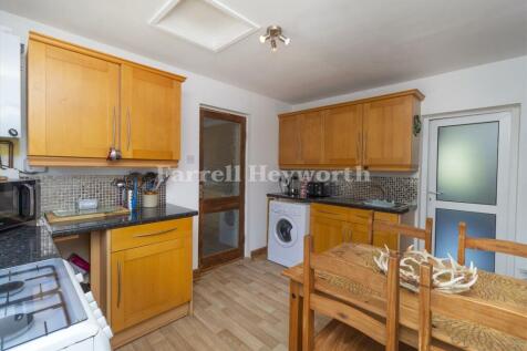 Annexe Kitchen view 