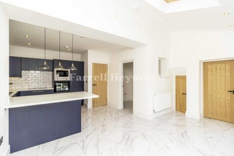 Kitchen dining room 
