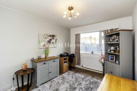 Dining Room/Bedroom 