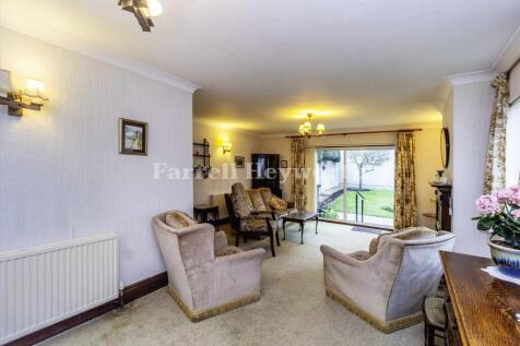 Lounge dining room v