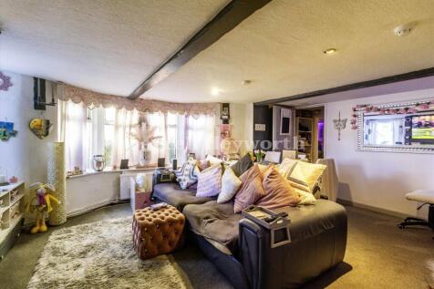 Basement flat lounge