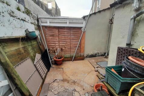 Rear Yard Graham Str