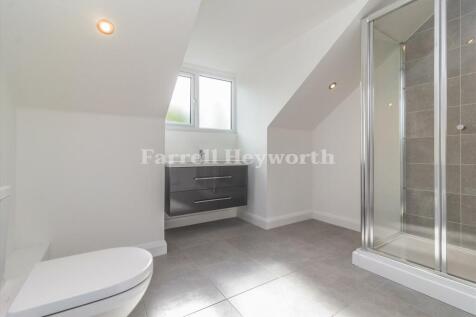 Bedroom 1 en suite