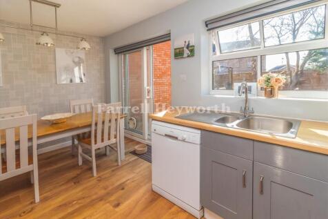 Kitchen image 5