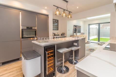 Kitchen image 5