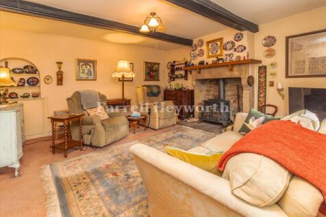 Lounge image 2
