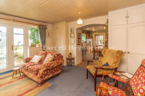 Sitting Room image 3