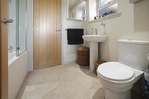 Jack and Jill Bathro