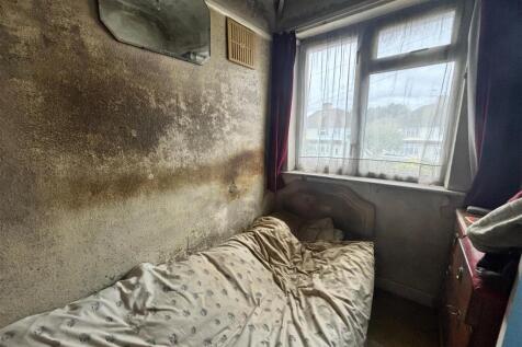 6 shakespeare bed 3 new.jpg