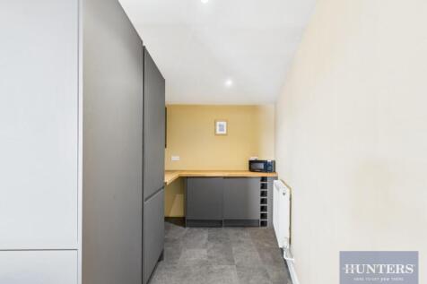 Kitchen / Living Room
