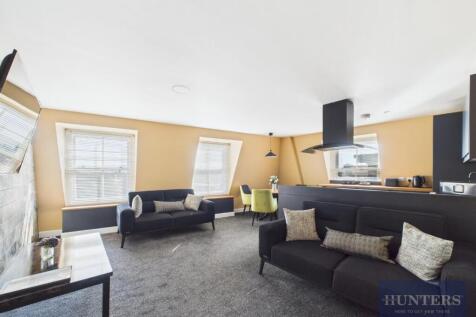 Kitchen / Living Room