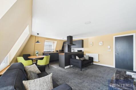Kitchen / Living Room