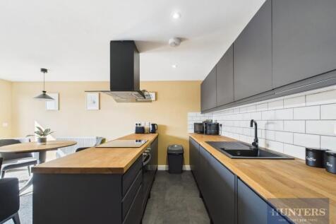 Kitchen / Living Room