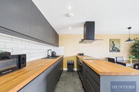 Kitchen / Living Room