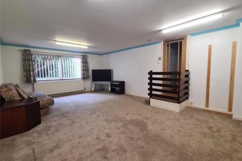 Bedroom/Family Room