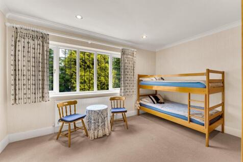Bedrooom 4