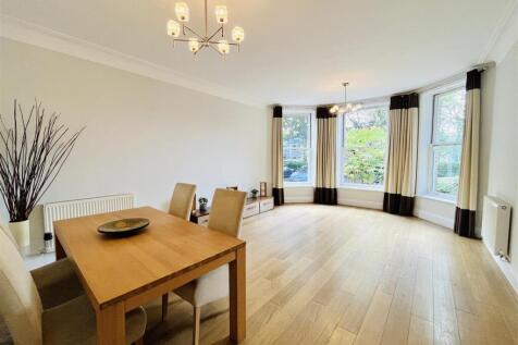 Living &amp; Dining Room