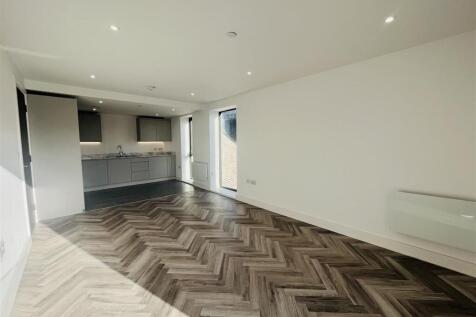 Live In Dining Kitchen