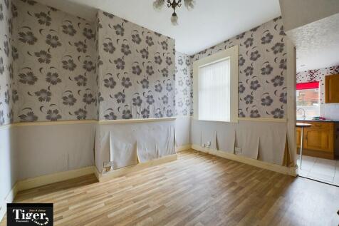 CAM02176G0-PR0321...