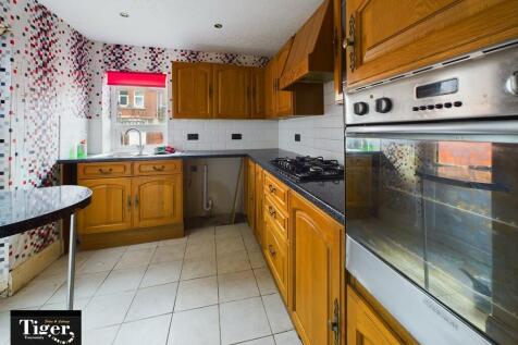 CAM02176G0-PR0321...